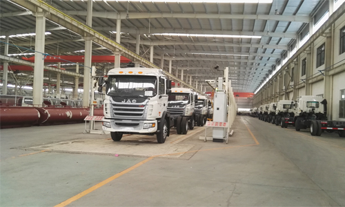 江淮格爾發<a href=http://www.k5ic.cn/ssc target=_blank class=infotextkey>灑水車</a>批量出口委內瑞拉