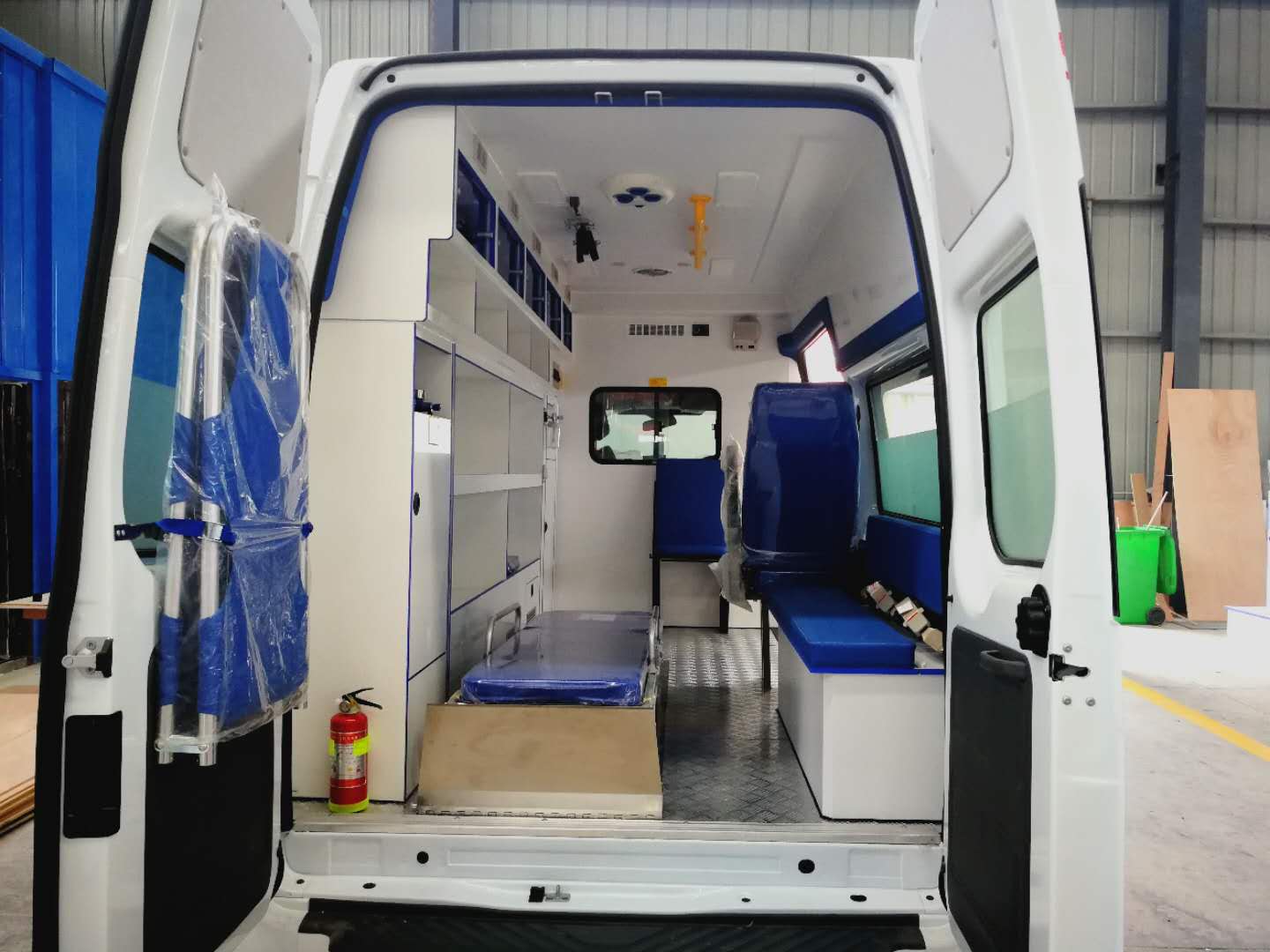 福特新世代V348救護(hù)車(長軸福星高頂)